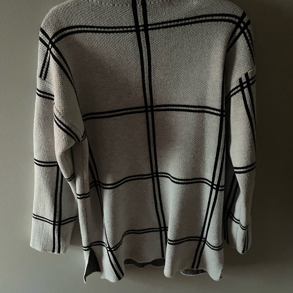 SHEIN striped sweater - Picture 2 of 7